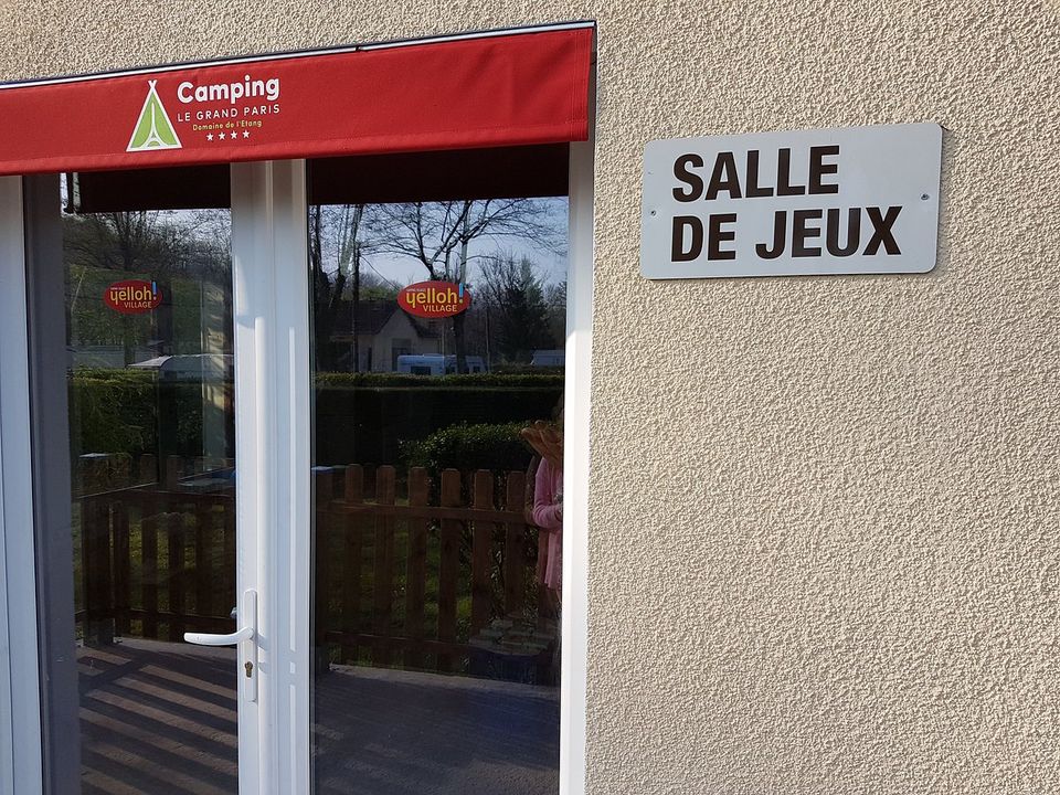 France - Ile de France - Nesles la Vallée - Camping le Grand Paris 4*