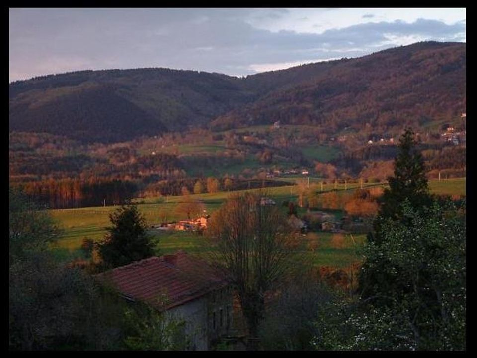 France - Auvergne - Olliergues - Camping les Chelles, 3*