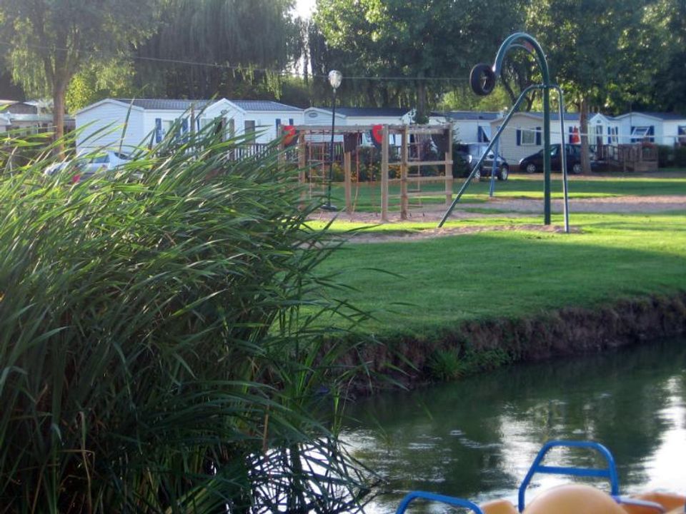 France - Alsace Lorraine Grand Est - Vic sur Seille - Camping La Tuilerie, 3*