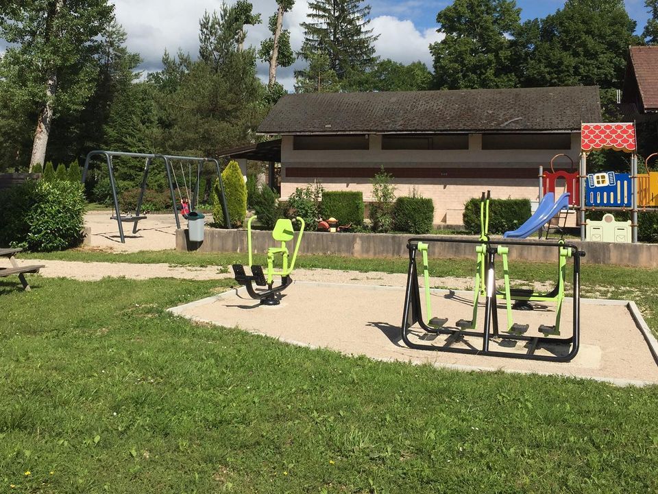 France - Jura - Pont de Poitte - Camping des Pêcheurs, 3*