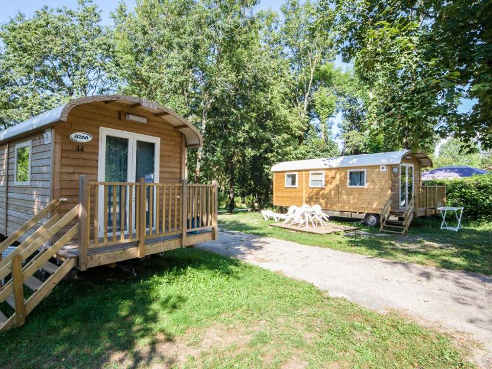 France - Jura - Pont de Poitte - Camping des Pêcheurs, 3*