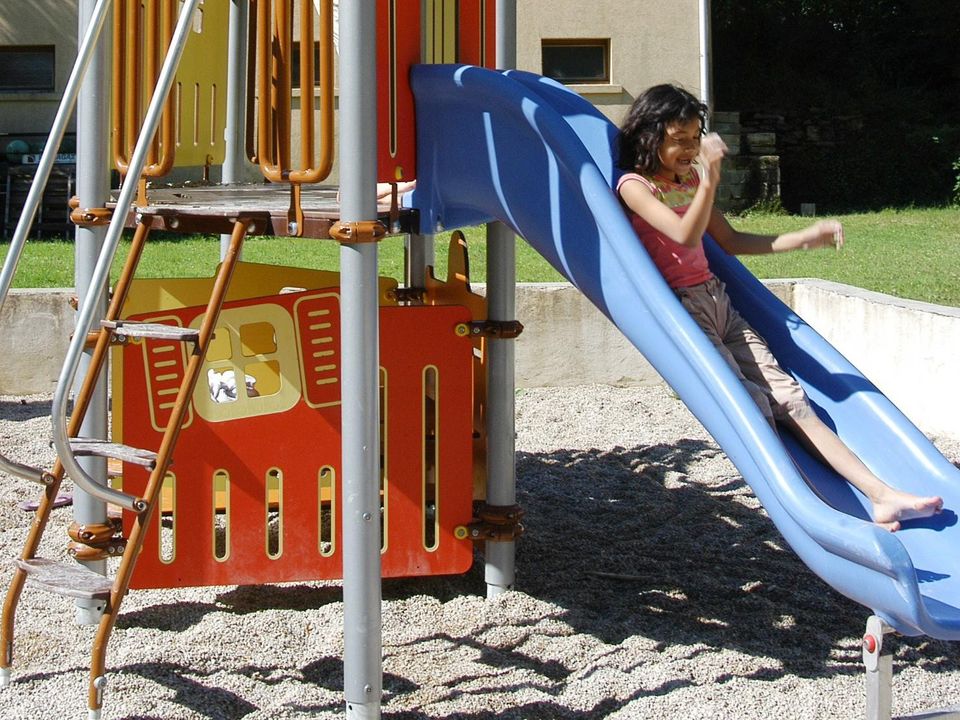 France - Jura - Pont de Poitte - Camping des Pêcheurs, 3*