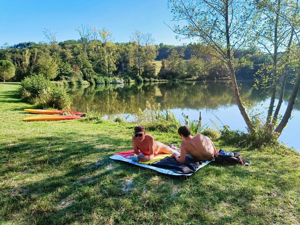 France - Sud Ouest - Réaup Lisse - Camping Naturiste du Lac de Lislebonne, 3*
