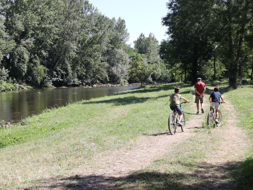 France - Pyrénées - Rieux de Pelleport - Flower Camping Les Mijeannes, 4*