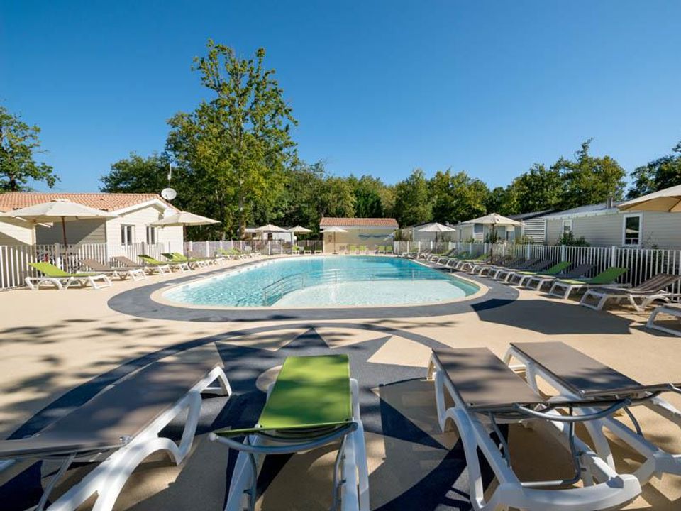 Camping Les Chèvrefeuilles  - Camping Charente-Marítimo