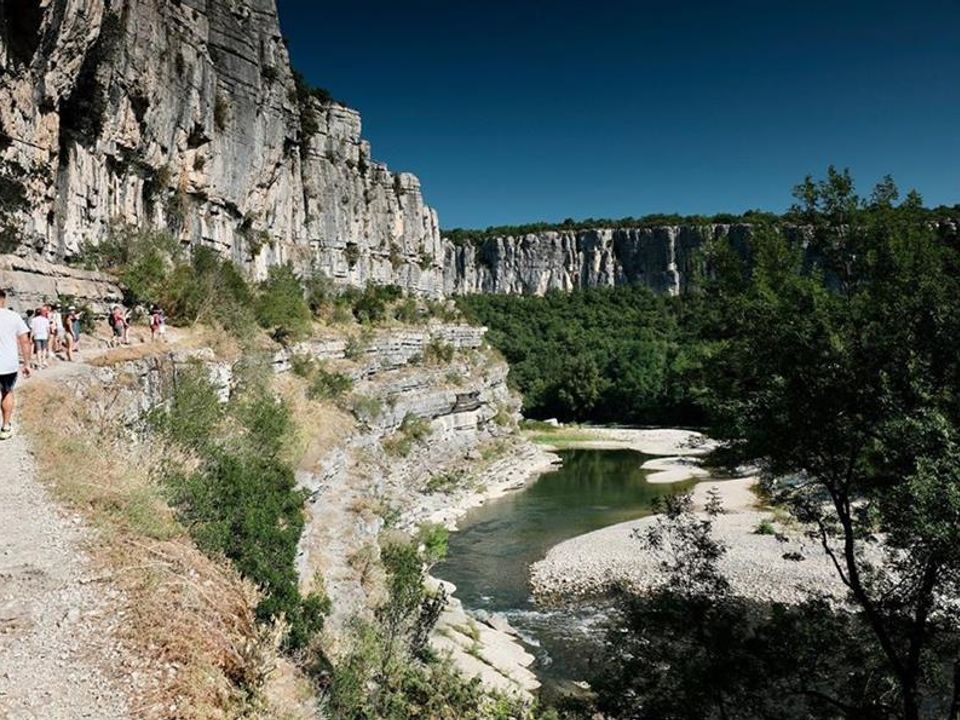 France - Rhône - Ruoms - Camping Sites et Paysages - Le Petit Bois, 3*