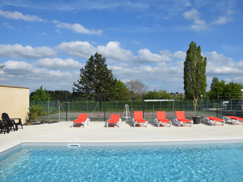 France - Rhône - Saint Bonnet le Château - Camping De La Belle Etoile, 3*