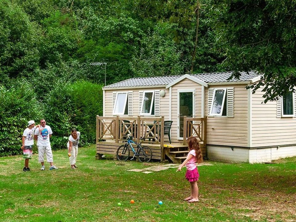 France - Ile de France - Saint Chéron - Camping Le Parc des Roches, 3*