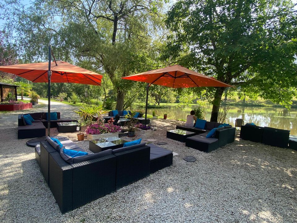 Camping les Etangs du Plessac