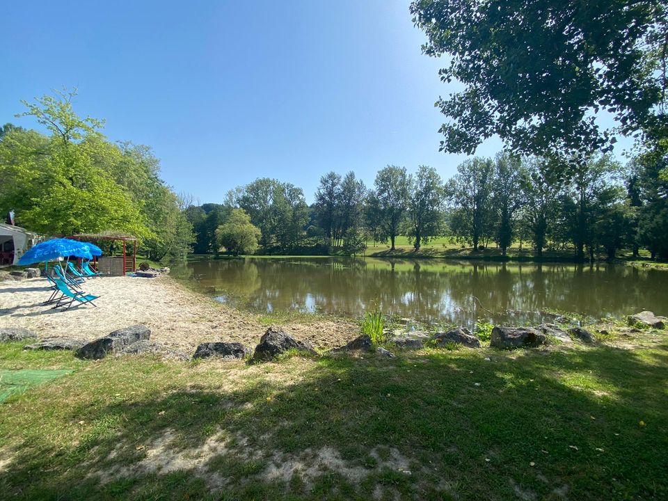 France - Sud Ouest - Saint Félix de Bourdeilles - Camping les Etangs du Plessac, 4*