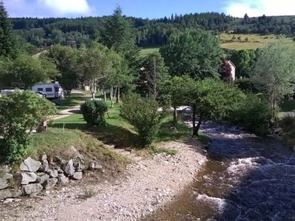 France - Rhône - Saint Cirgues en Montagne - Camping Les Airelles 2*