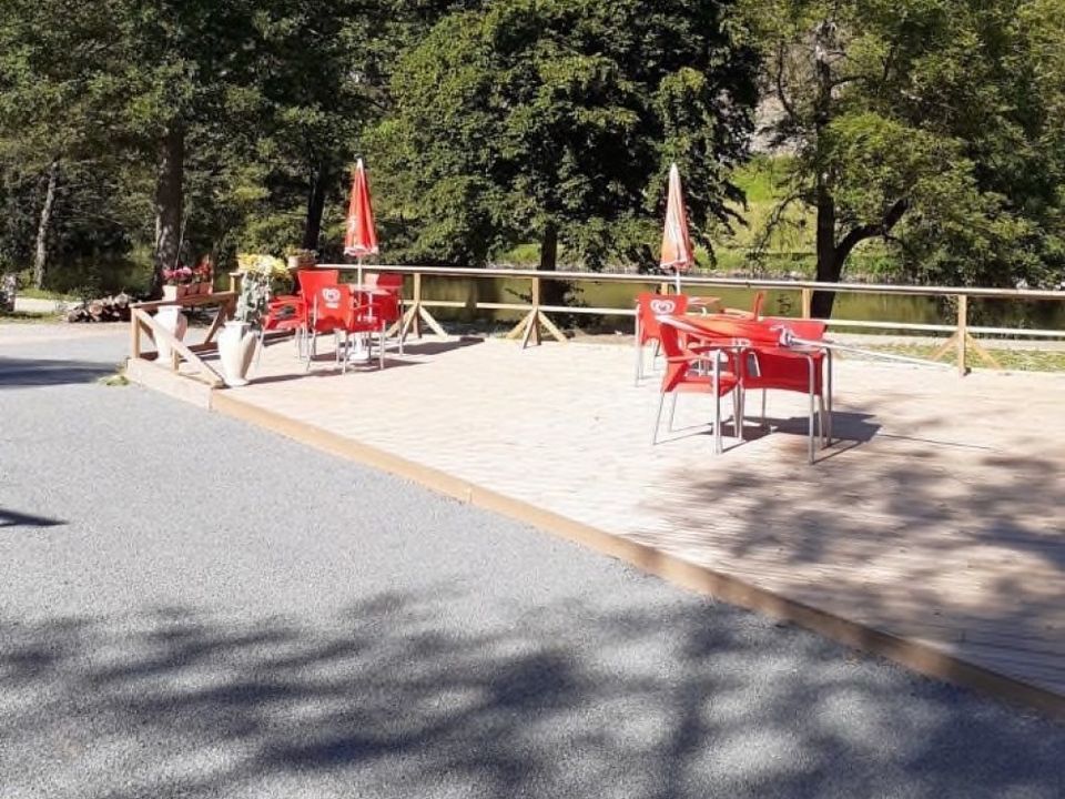 France - Auvergne - Saint Gal sur Sioule - Camping du Pont de Saint Gal