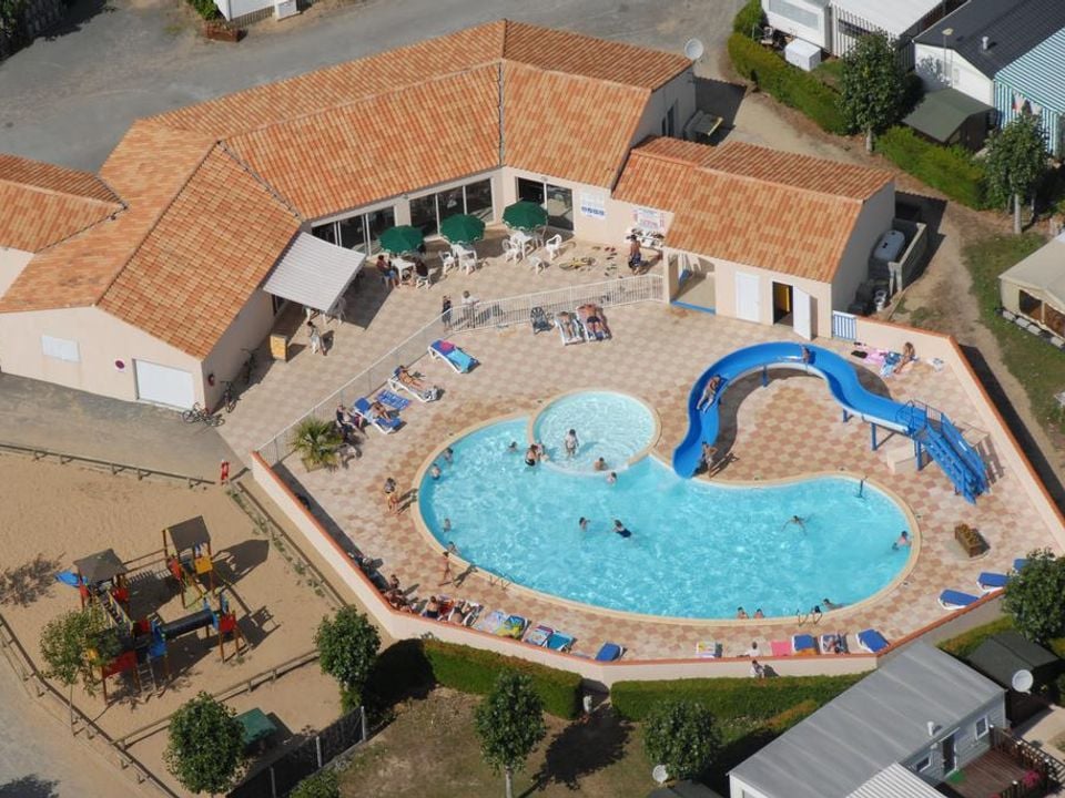 Camping Les Alizés à SAINT HILAIRE DE RIEZ, tarifs et réservations