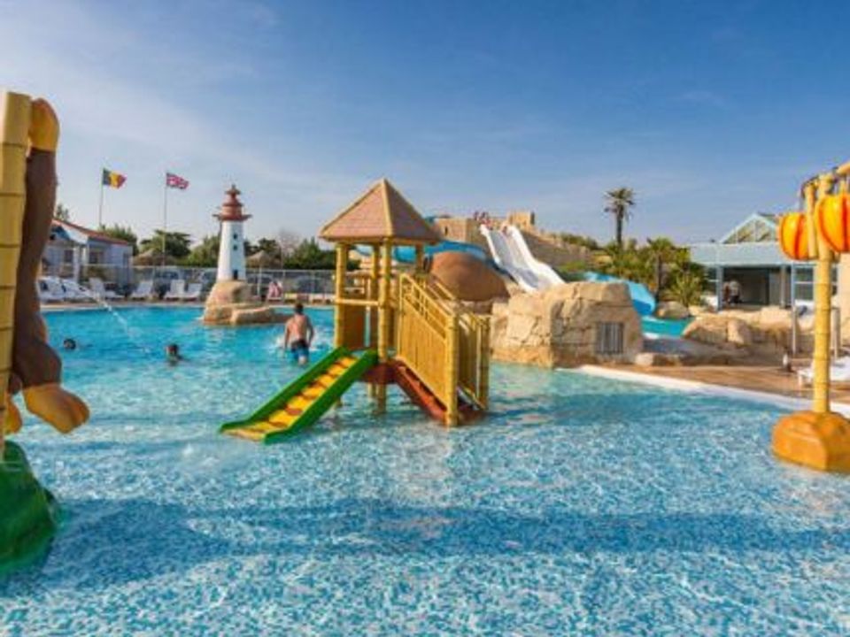 Camping Paradis - Sol a Gogo, 4* - 8