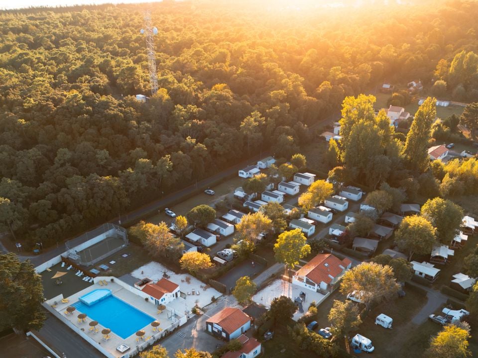 Flower Camping La Davière Plage