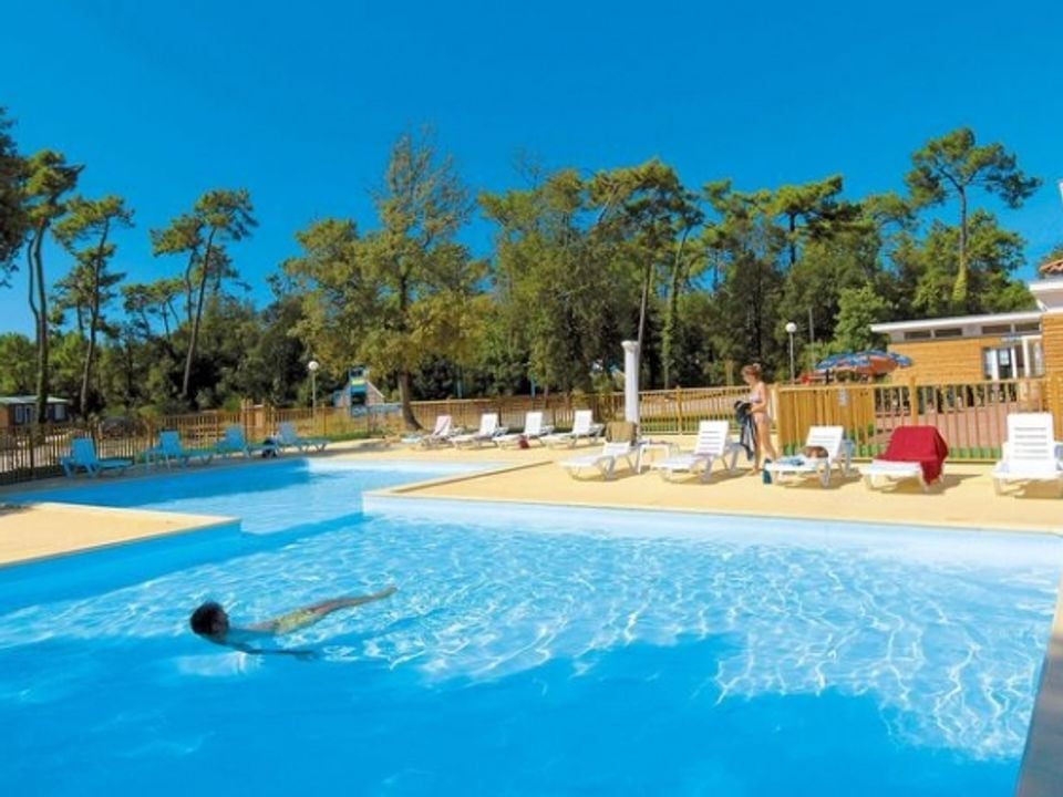 Flower Camping Monplaisir | Camping Oléron 4 étoiles photo 2