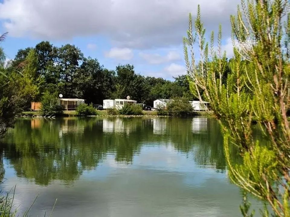 France - Poitou Loire - Saint Sornin - Camping Les Etangs Mina 3*