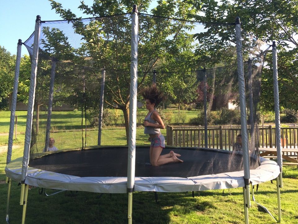 Camping La Cascade 3*, Sainte Eulalie d'Olt, Sud Ouest, France avec Voyages Leclerc Campings