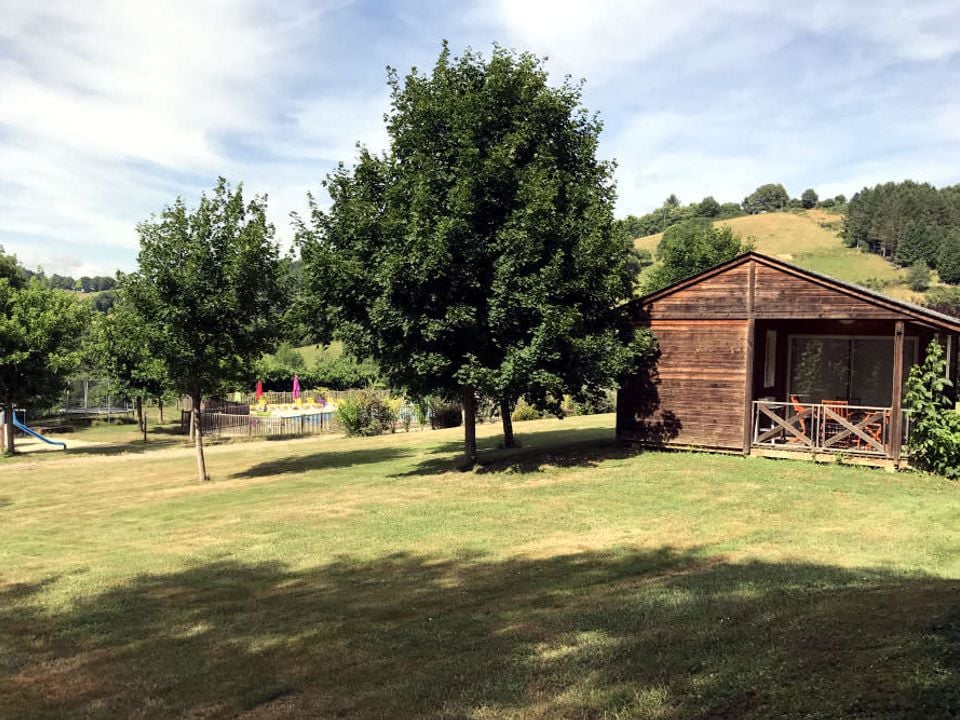Camping La Cascade 3*, Sainte Eulalie d'Olt, Sud Ouest, France avec Voyages Leclerc Campings