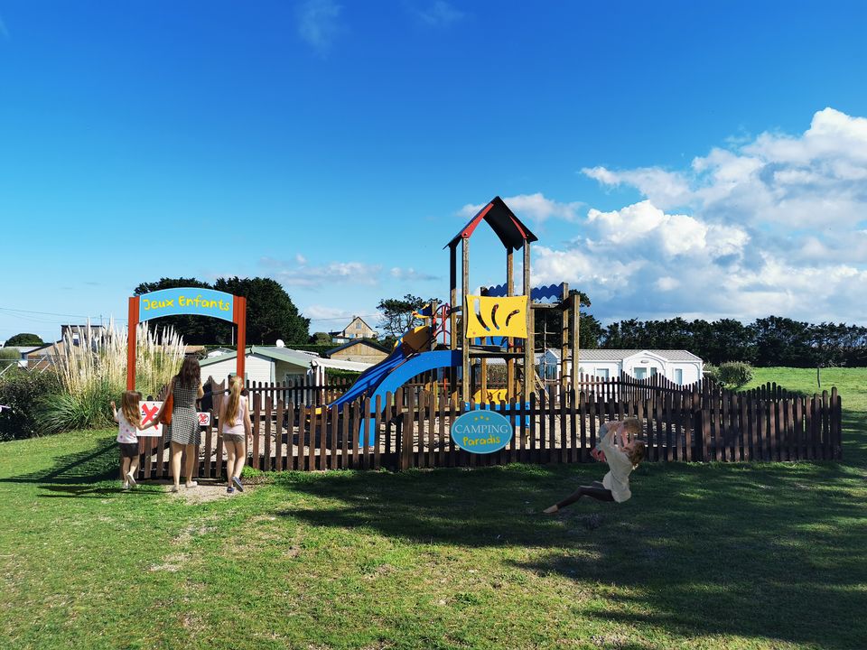 Camping d'Utah Beach Camping Paradis, 3*, Sainte Marie du Mont