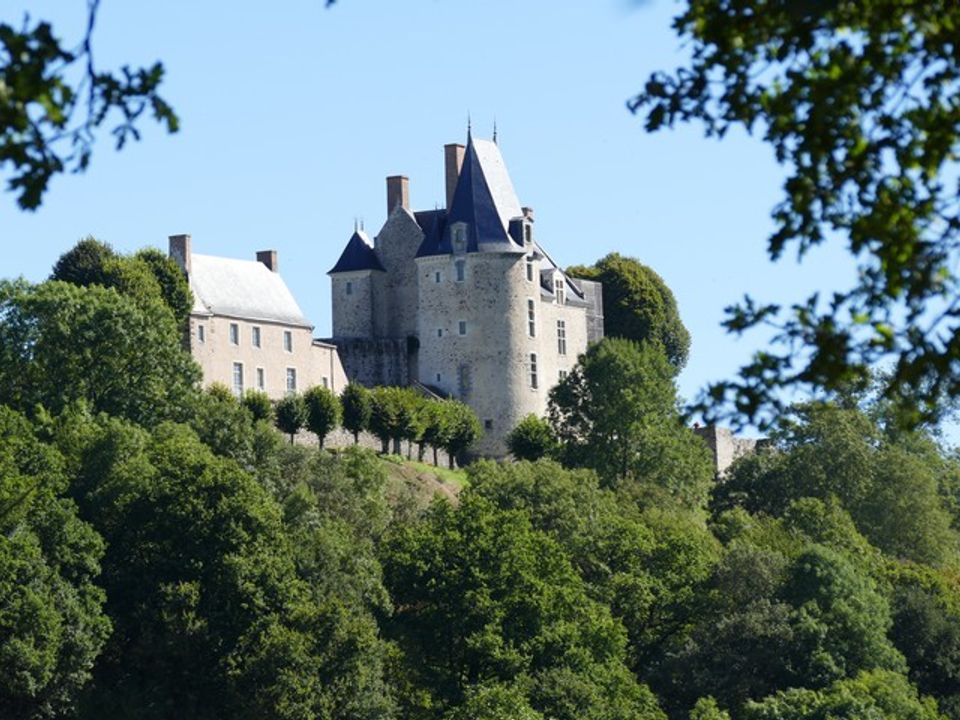 France - Poitou Loire - Sainte Suzanne - Glamping Sainte Suzanne, 2*