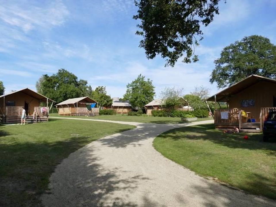 France - Poitou Loire - Sainte Suzanne - Glamping Sainte Suzanne, 2*