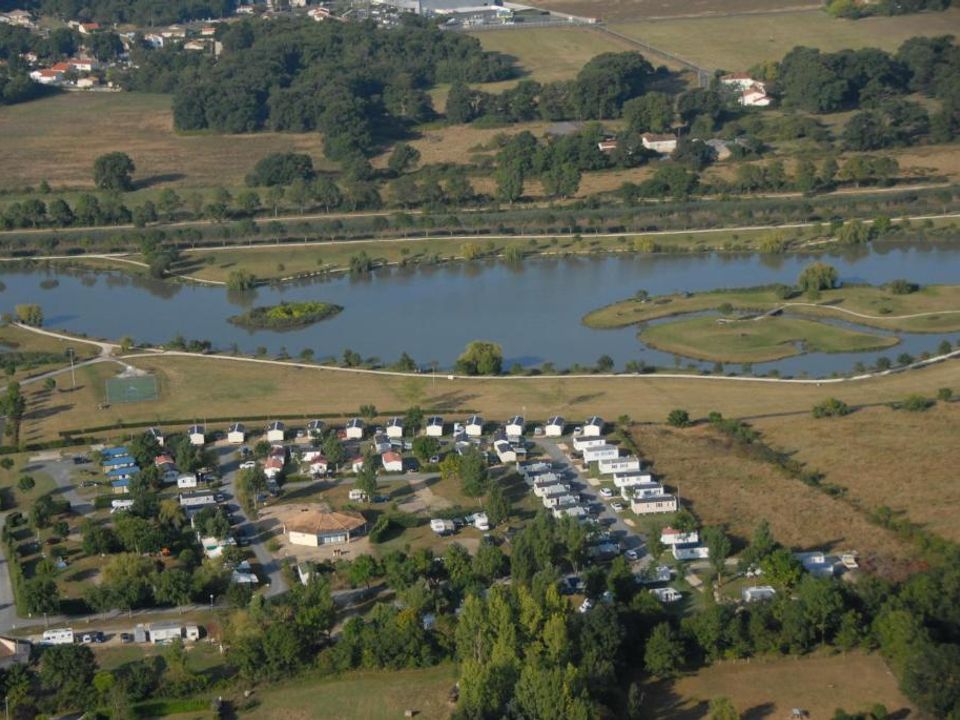 Camping du Lac de Saujon - Camping Charente-Marítimo