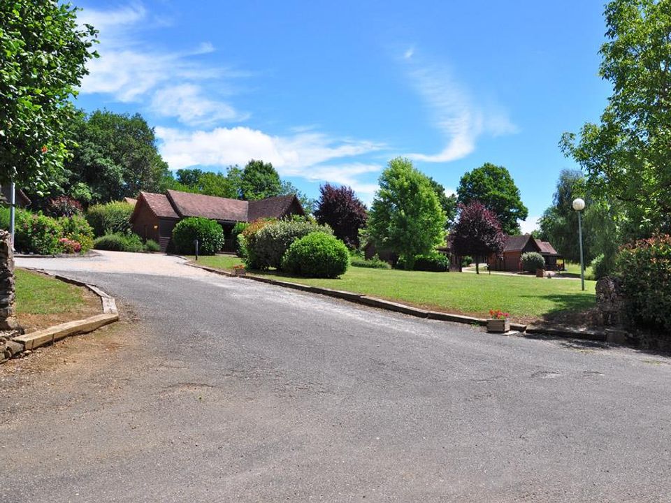 France - Sud Ouest - Thégra - Les Chalets de Thegra 3*