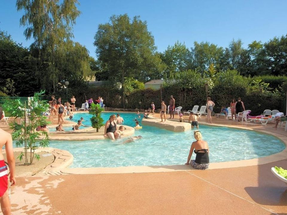 Camping Country Park Les Etangs Fleuris - Touquin