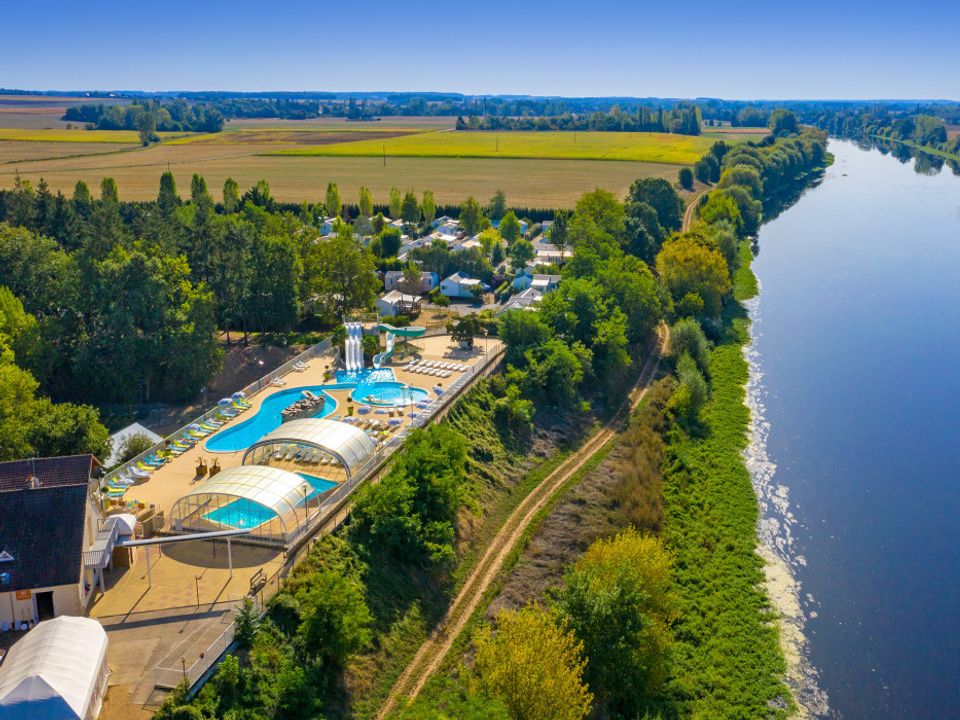Where is Camping Le Parc des Allais located? - Photo 2