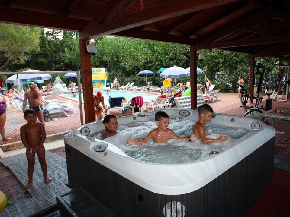 Italie - Ombrie - Tuoro sul Trasimeno - Camping Punta Navaccia, 3*