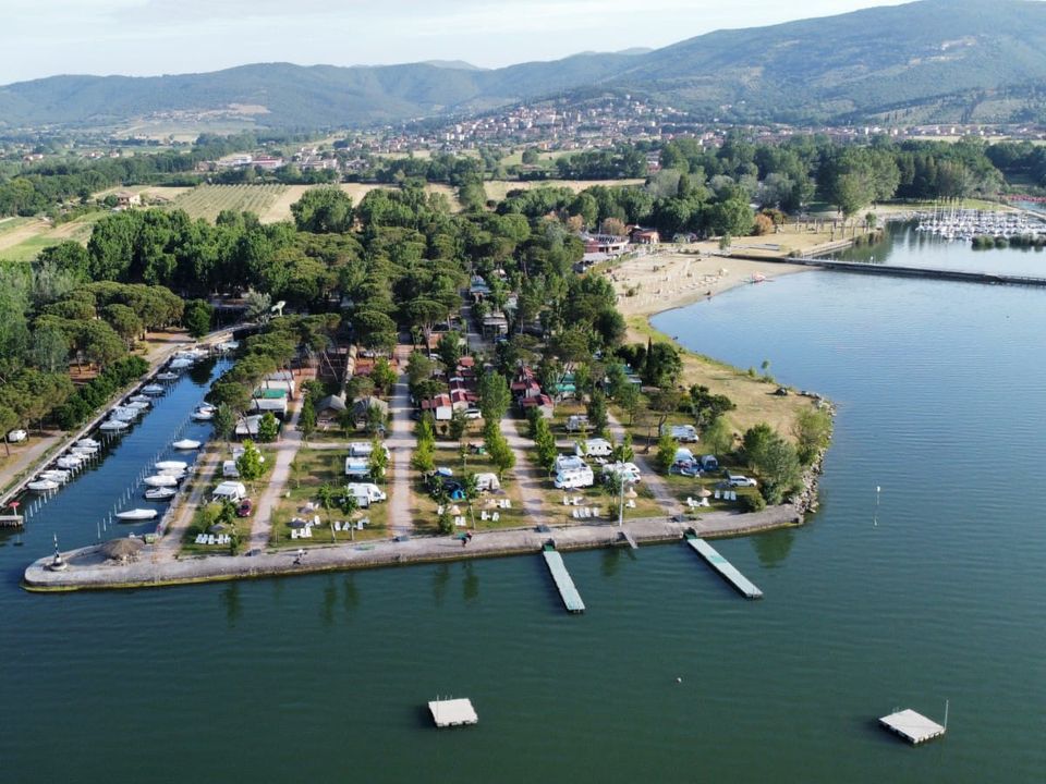 Italie - Ombrie - Tuoro sul Trasimeno - Camping Punta Navaccia, 3*