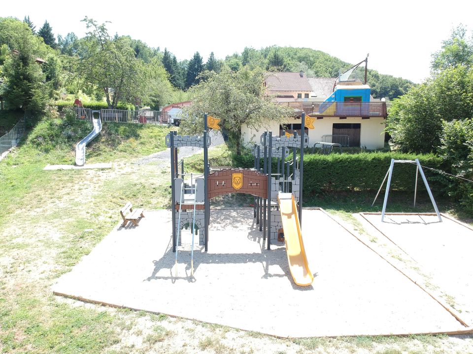 France - Auvergne - Vic sur Cère - Camping Pommeraie, 4*