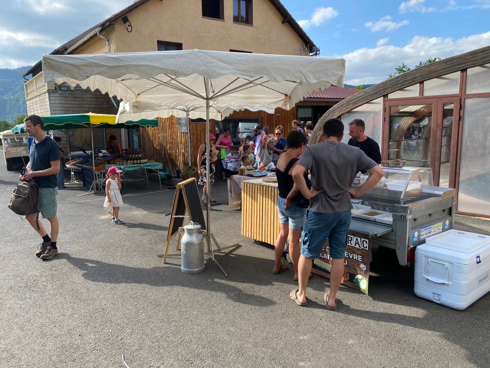 France - Auvergne - Vic sur Cère - Camping Pommeraie, 4*