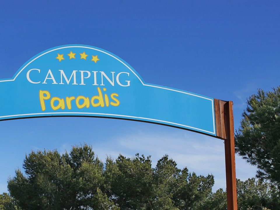 France - Poitou Loire - Aubeterre sur Dronne - Camping Paradis Aubeterre sur Dronne, 3*