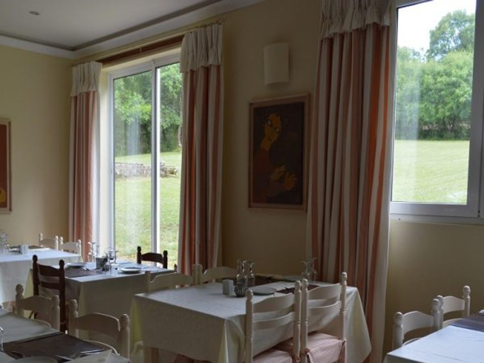 France - Sud Ouest - Carlucet - Camping Château de Lacomte 4*