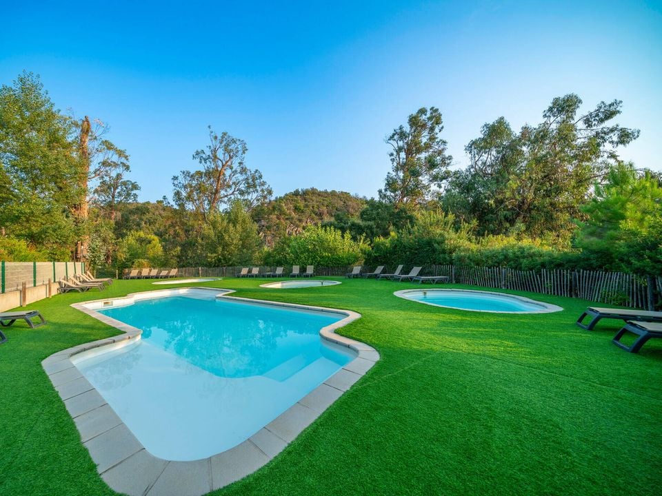 Camping Sole di Sari