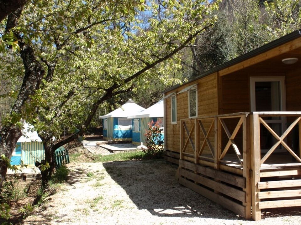 France - Pyrénées - Vernet les Bains - Camping Les Cerisiers, 2*