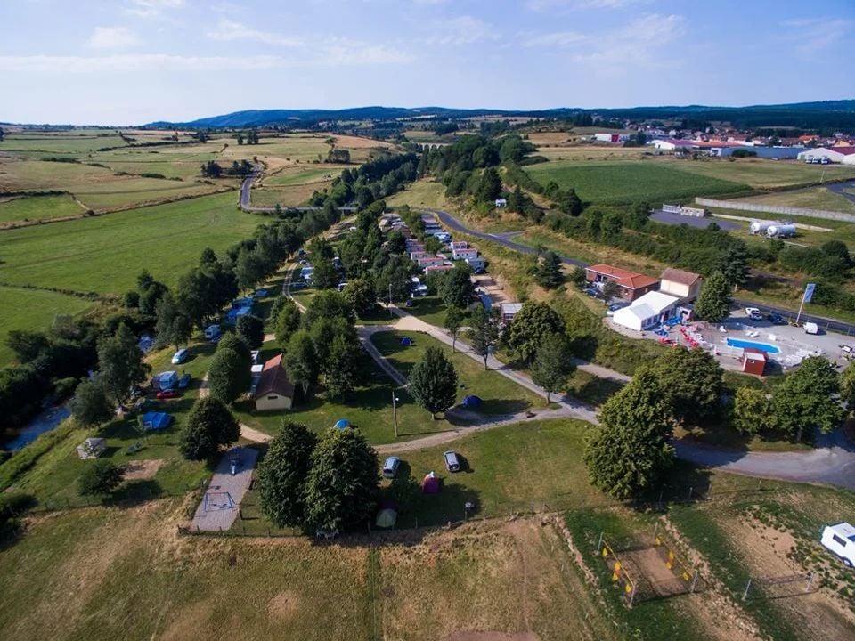 Camping La Cigale de l&apos;Allier