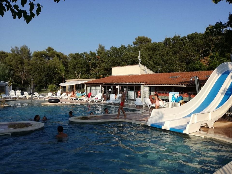 Camping Lou Cabasson, 3*, Bormes les Mimosas, Cote d'Azur, France avec