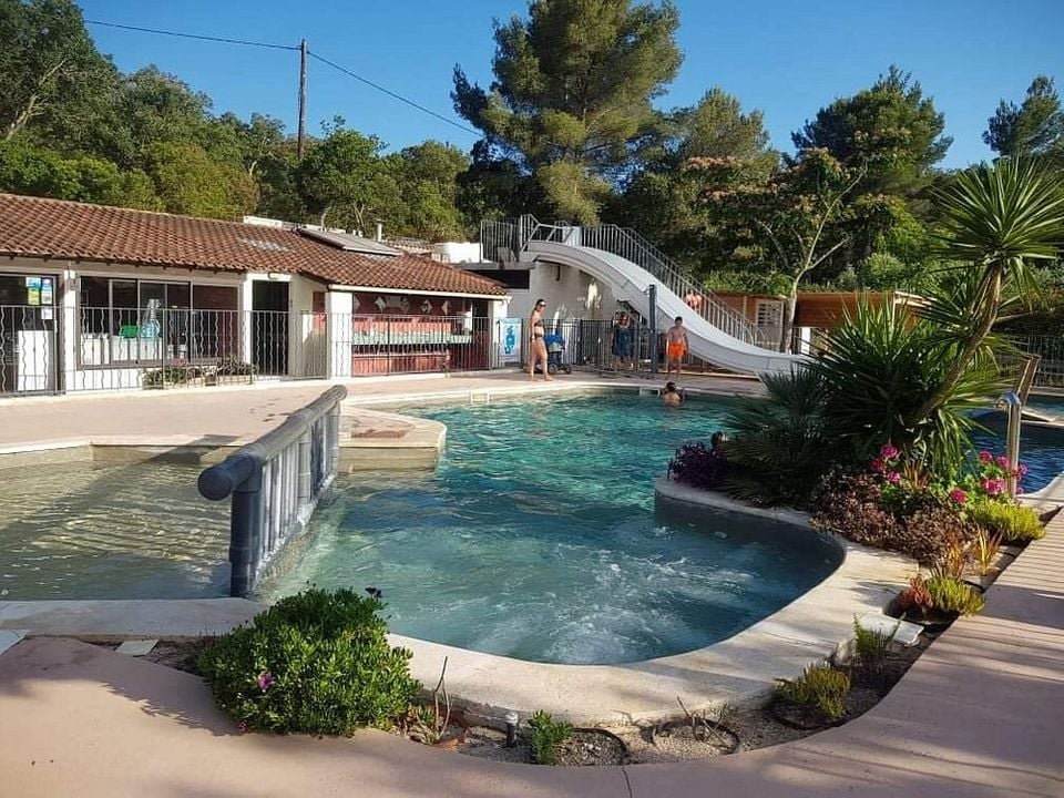 Camping Lou Cabasson, 3*, Bormes les Mimosas, Cote d'Azur, France avec