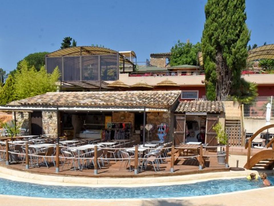 Camping Domaine De La Bergerie à ROQUEBRUNE SUR ARGENS, tarifs et