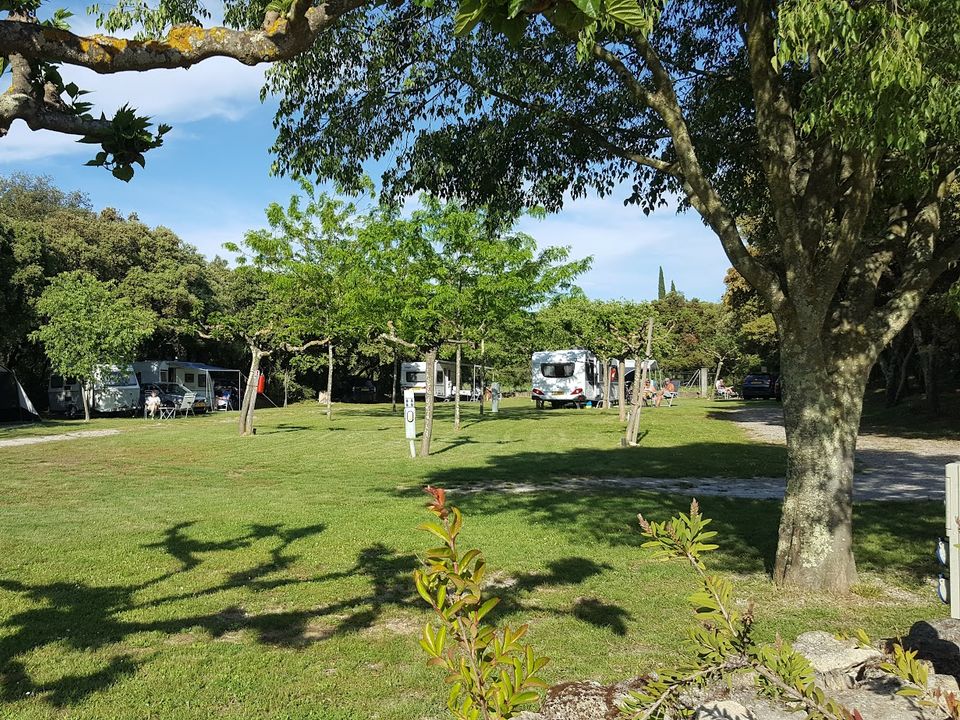 France - Languedoc - Junas - Camping Les chênes 3*