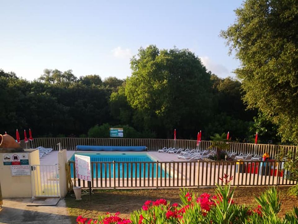 France - Languedoc - Junas - Camping Les chênes 3*