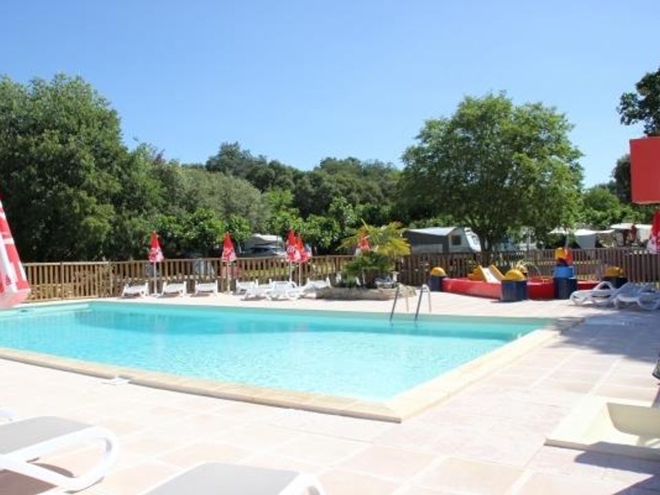 France - Languedoc - Junas - Camping Les chênes 3*