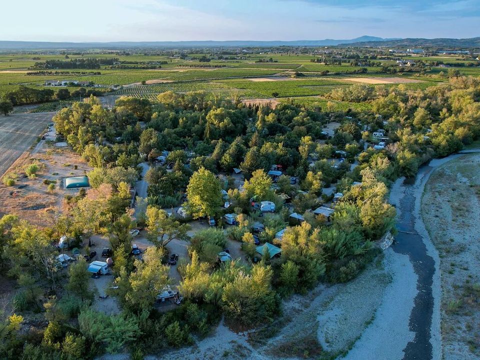 Flower Camping Les Rives De L'Aygues
