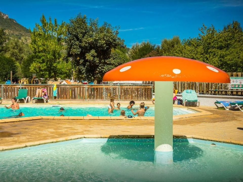 France - Languedoc - Florac - Flower Camping Le Pont du Tarn, 3*