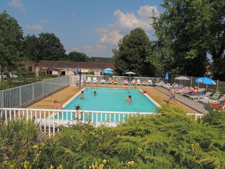 Flower Camping les Nauves - Camping Dordogna