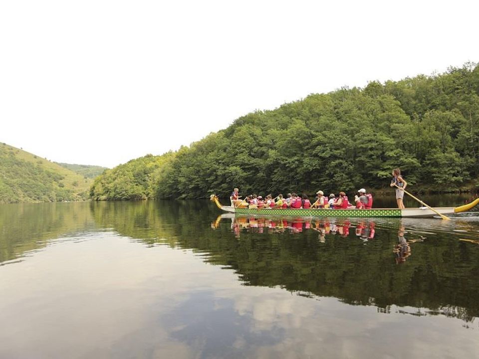 France - Auvergne - Neuvéglise - Flower Camping Le Belvédère 4*