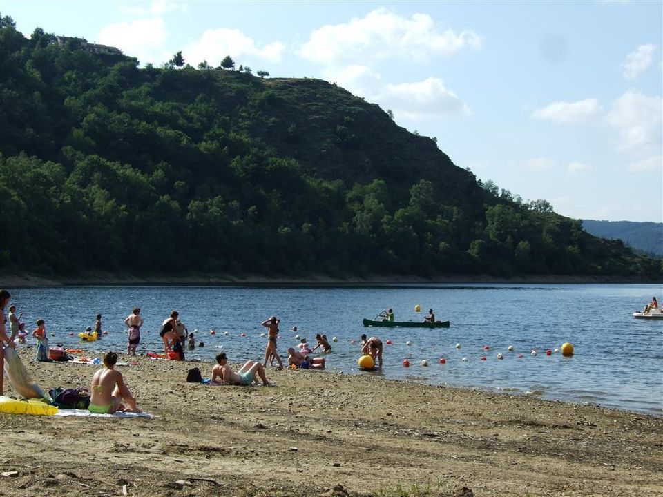 France - Auvergne - Neuvéglise - Flower Camping Le Belvédère 4*